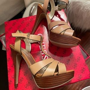 New Guess WG Parlan Medium Natural Leather Platform Sandals